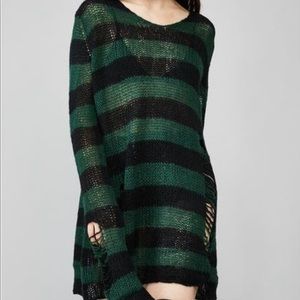 ❌SOLD❌ DO NOT BUY! WIDOW DISTRESSED OVERSIZED